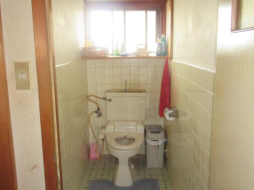 トイレのリフォームの改修前画像